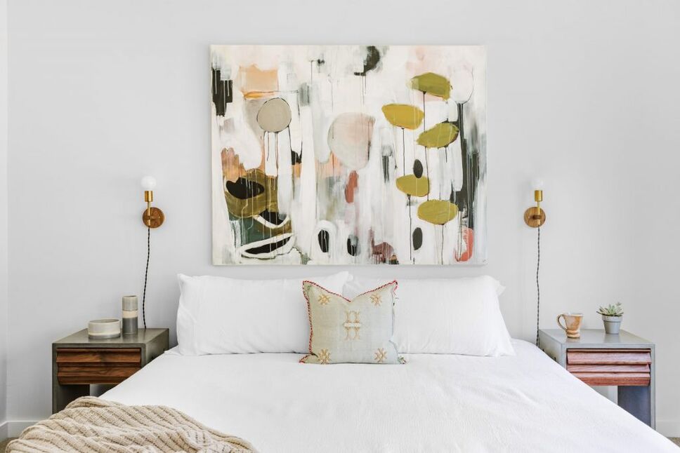 Neutral tones in room