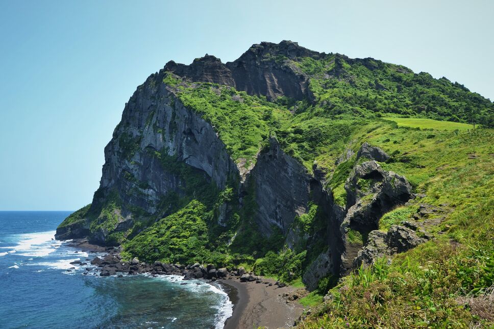 Jeju cliffs